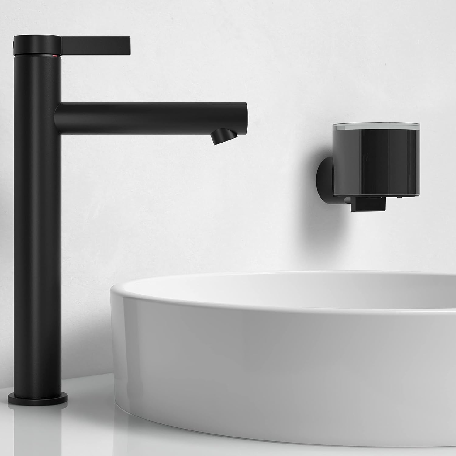 Dispenserul pentru săpun lichid — un accesoriu elegant pentru baia dumneavoastră