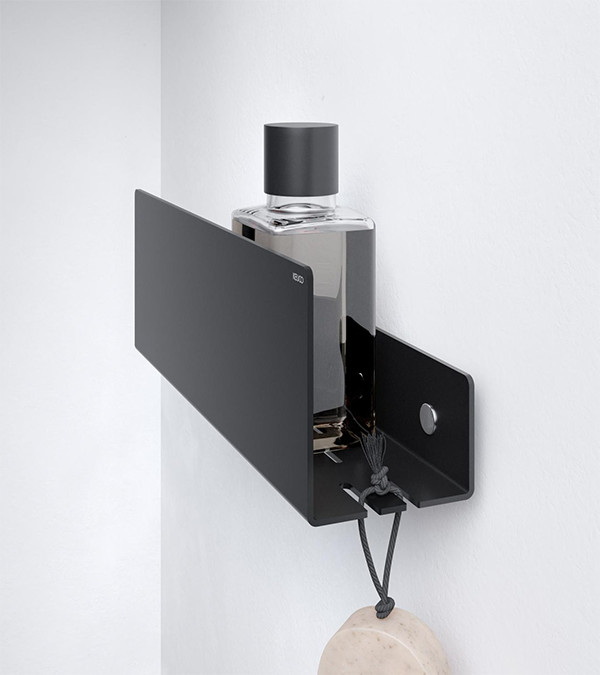 Etajerele moderne pentru duș pentru depozitarea comodă a accesoriilor