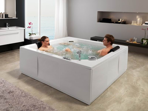 De ce merită să alegeți mini-piscina Kolpa SAMSON