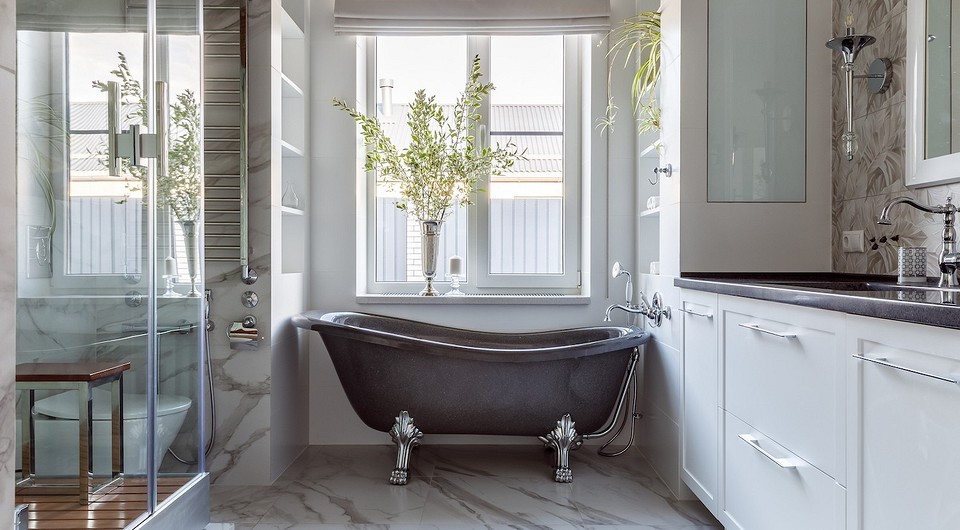 Cadă + duș vs zone separate