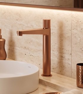 Смеситель для раковины высокий Contour, брашированная медь