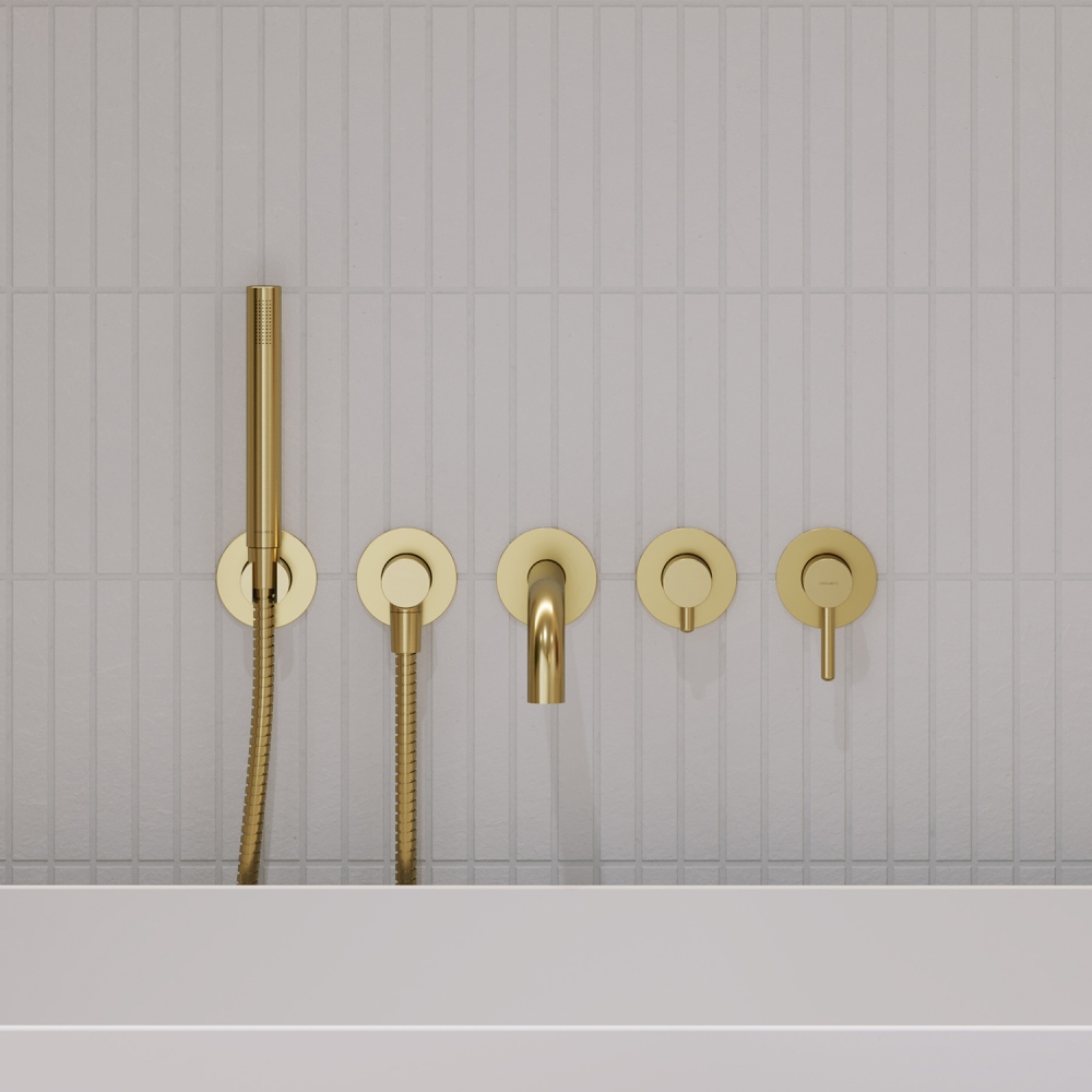 Душевая система для ванны с однорычажным встроенным смесителем Omnires Y, brushed gold 